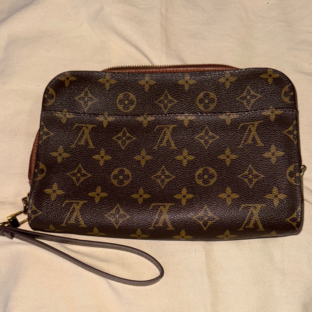Louis Vuitton Brown Monogram Clutch